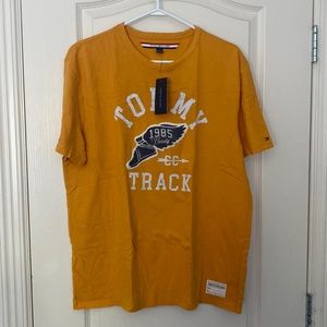 Brand new with tags Tommy Hilfiger Tshirt Tee for Men size L